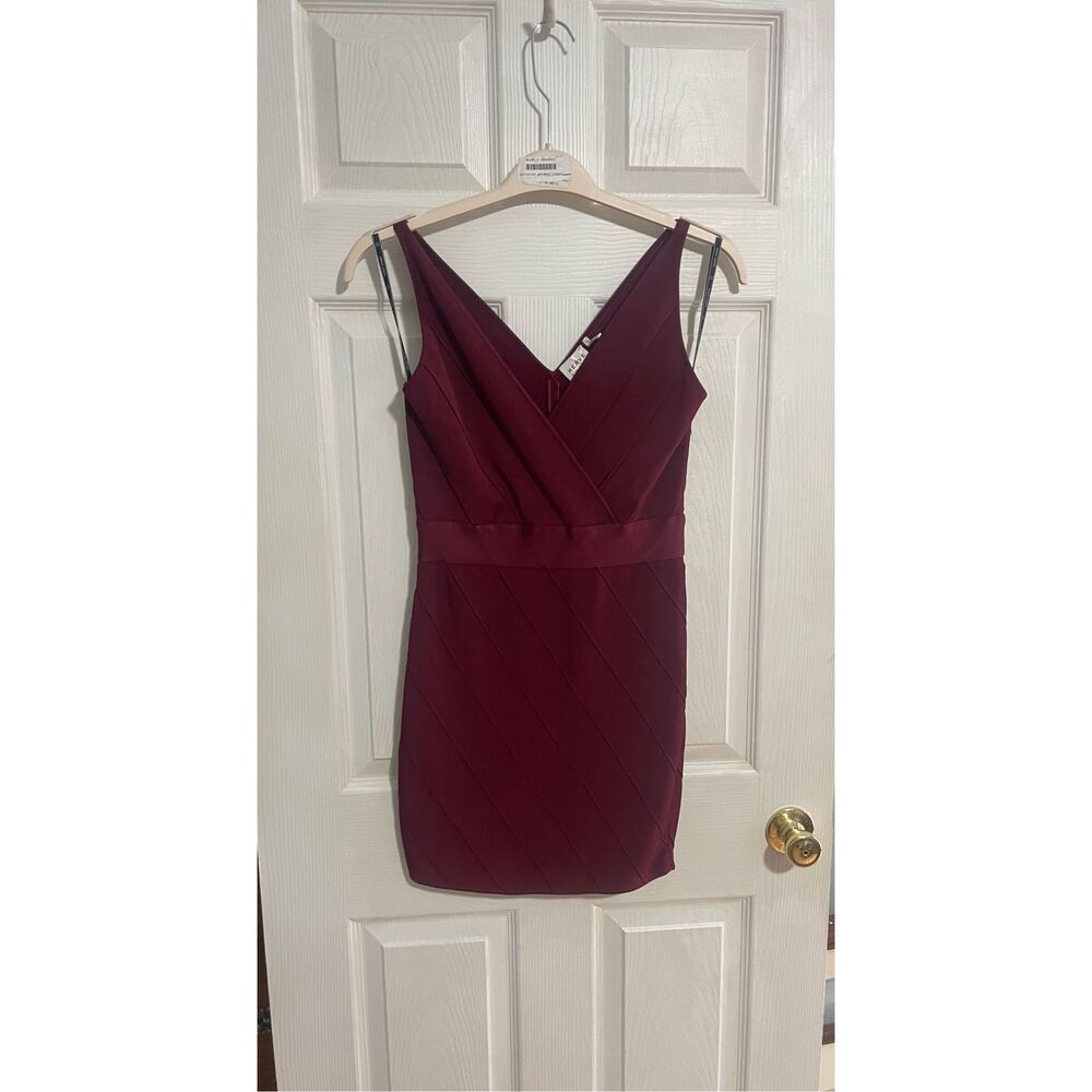 Hervé Léger Signature Bandage Dress Burgandy Large Like New $790 - Picture 2 of 8